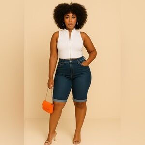 Paige Kimmie Bermuda Jean Short Womens Size 30